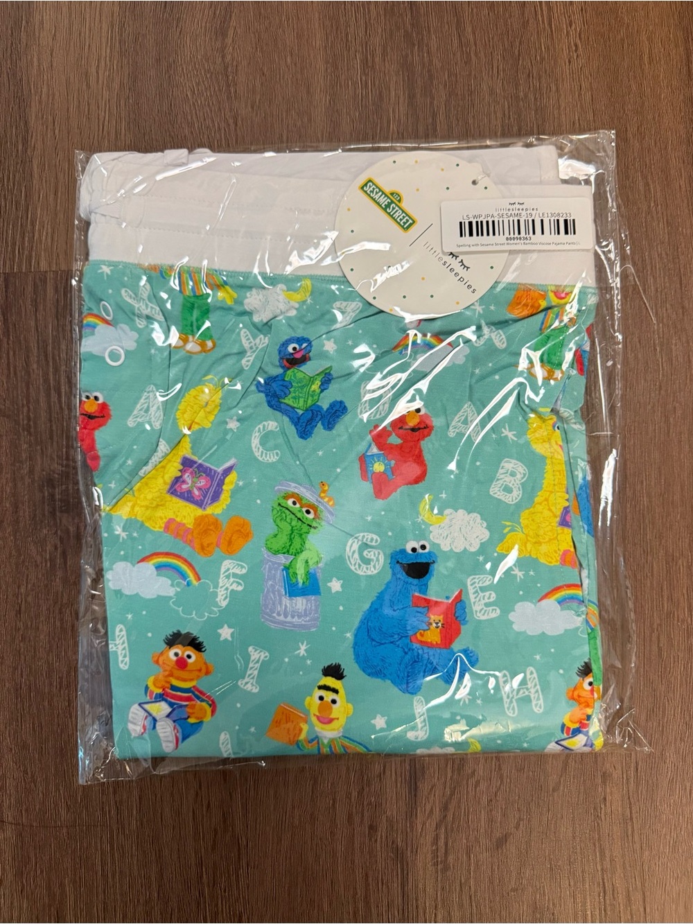 Little Sleepies Women’s Sesame Street LS PJ Set (L) - Picture 3 of 3